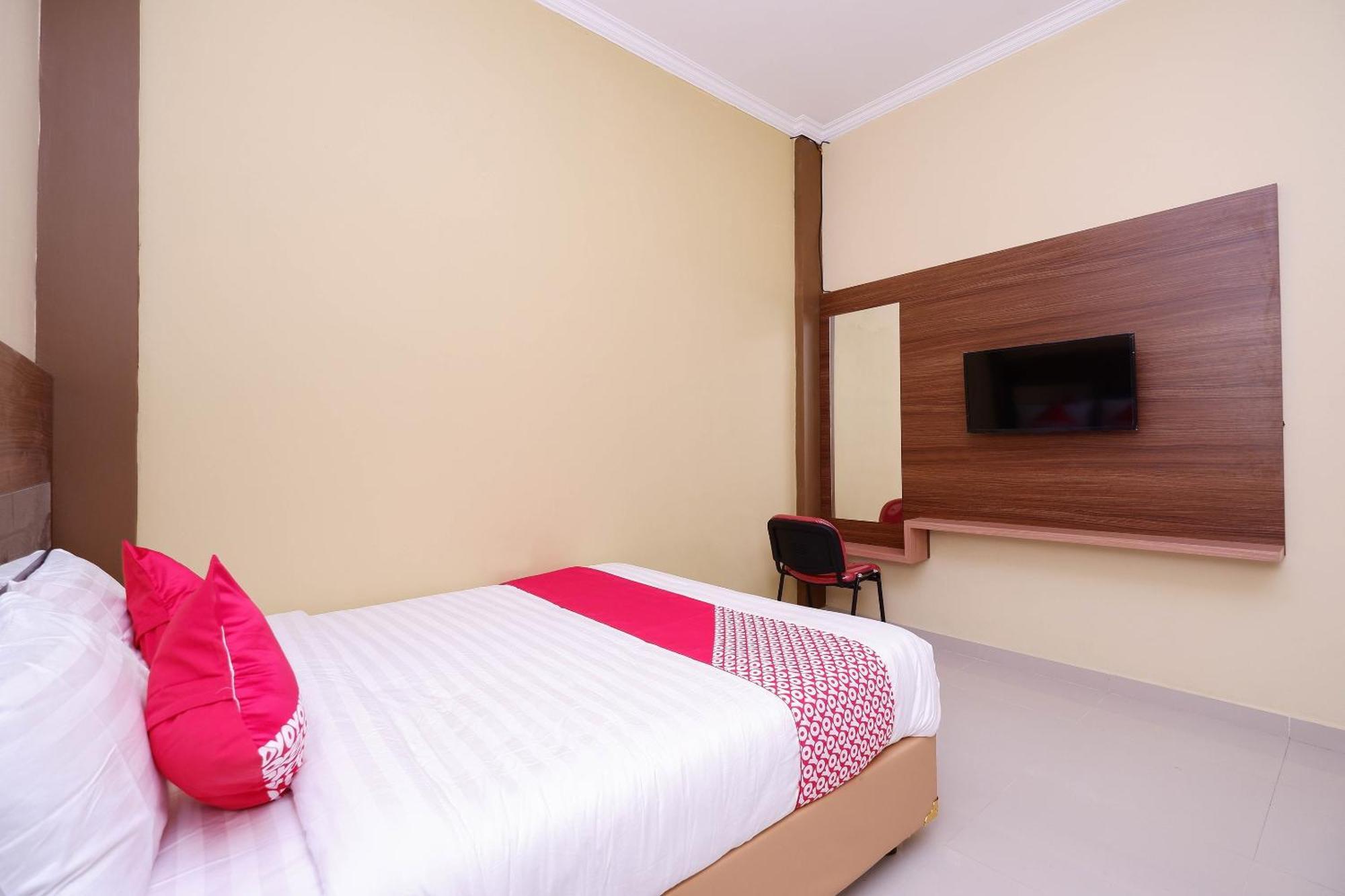 Super Oyo 1506 Shabrina 2 Syariah Hotel Surakarta  Exterior photo
